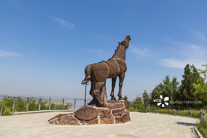 河南省郑州市荥阳汉霸二王城战马嘶鸣图片素材
