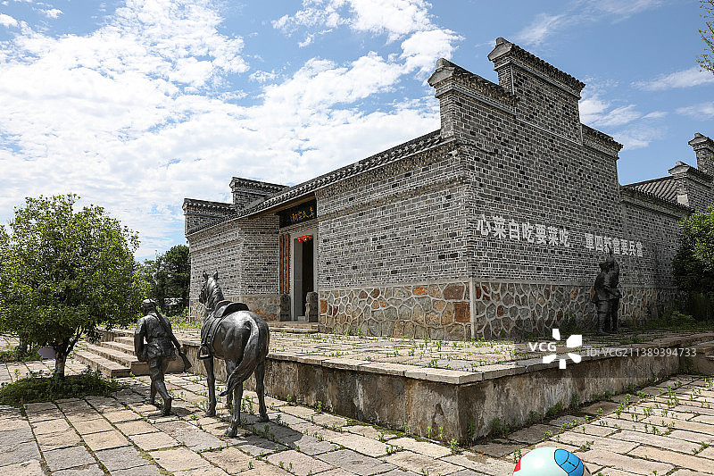 红色李巷景色图片素材