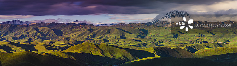 四川雅拉雪山全景日落图片素材