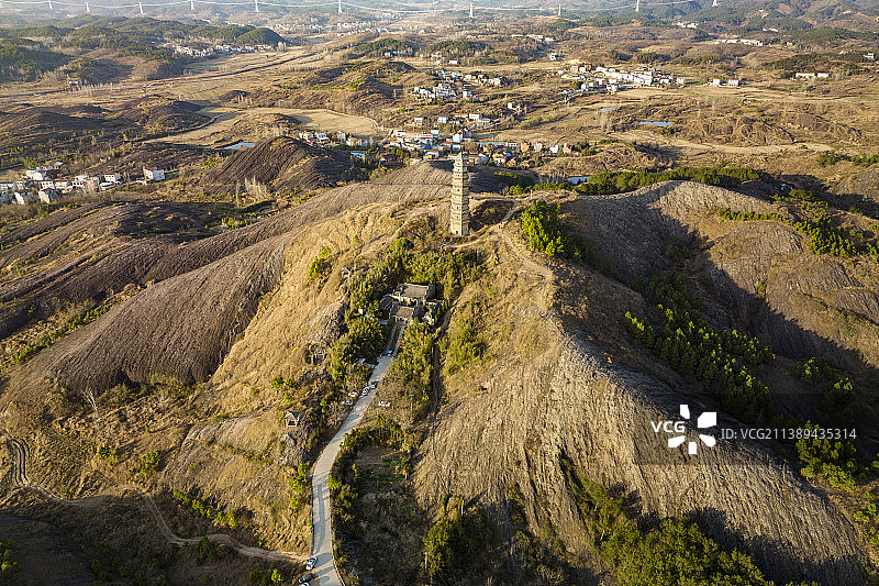湖北省麻城市九龙山国家地质公园柏子塔全景图片素材