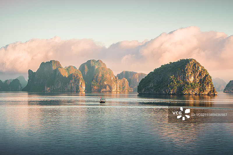 越南海天山景全景图片素材