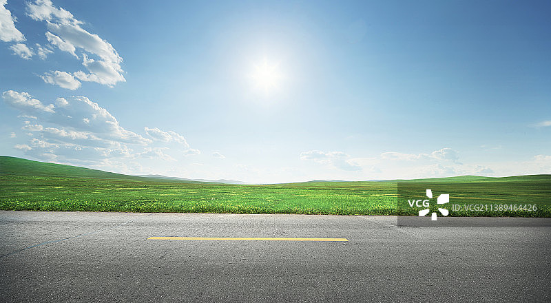 草原公路图片素材
