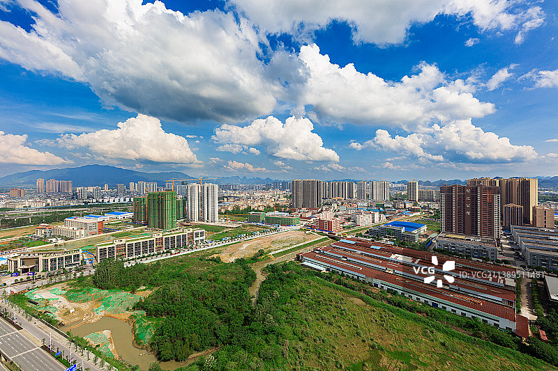 雨过天晴后的桂林北图片素材