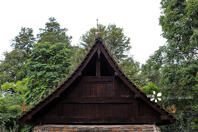 云南普洱景迈山布朗族古建筑寺庙图片素材