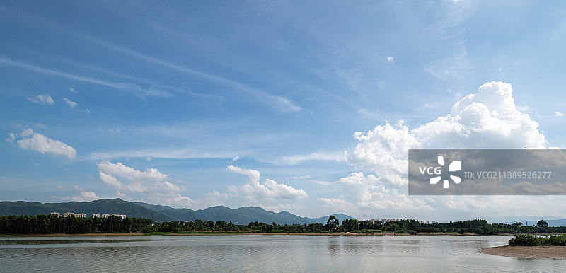 漳州云朵天空蓝色背景图片图片素材
