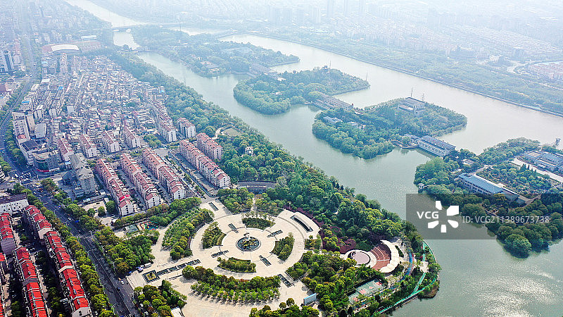 一江春水，拍摄于江都引江水利枢纽图片素材