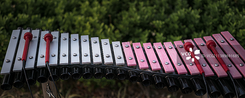 敲琴特写图片素材