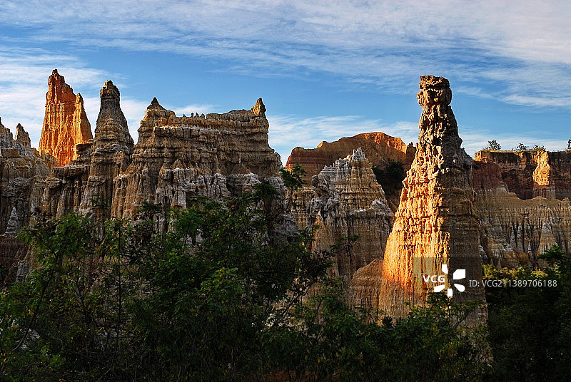 不是神话的神化·元谋土林图片素材