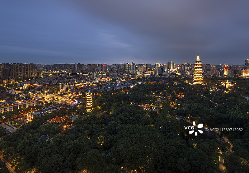 文笔塔和天宁寺图片素材