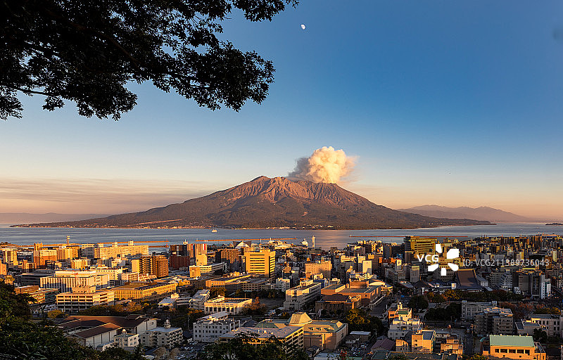 鹿儿岛遥望樱岛图片素材
