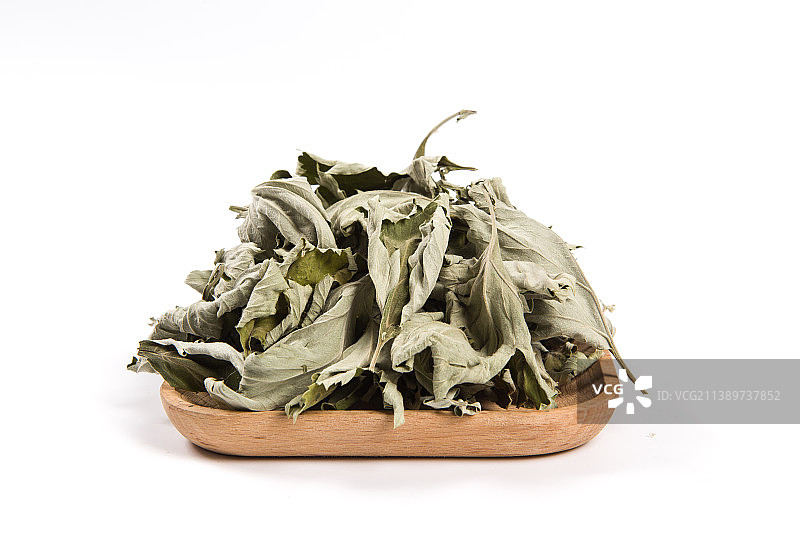 白底上的干艾叶艾草图片素材