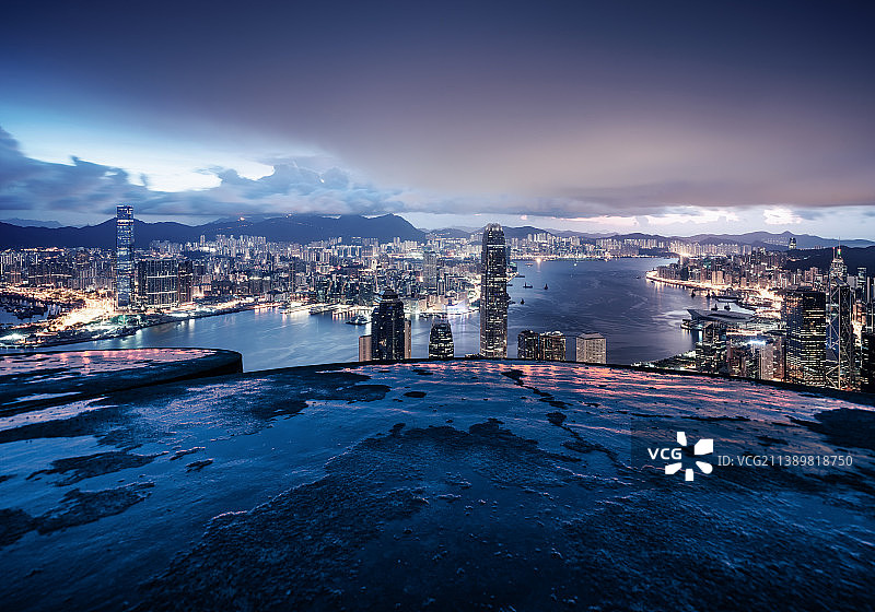 香港城市天际线汽车广告背景图图片素材