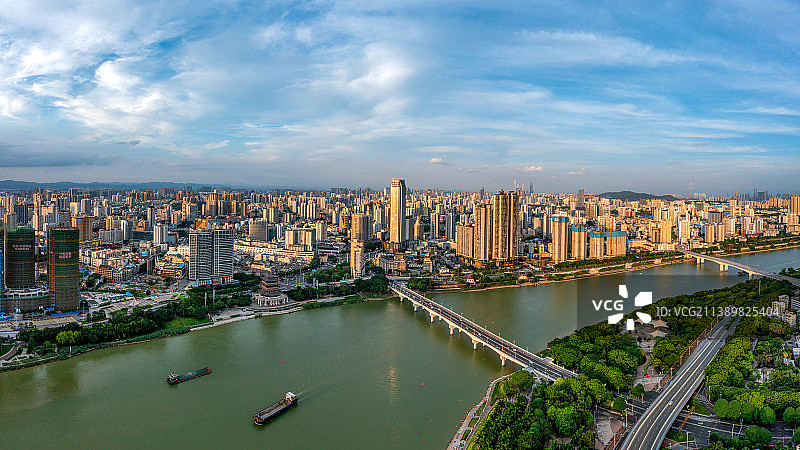 南宁朝阳广场风光图片素材