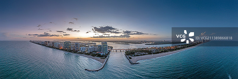 航拍傍晚的迈阿密海滩图片素材