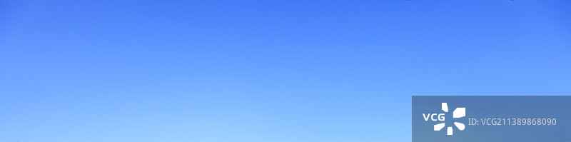 晴朗无云的天空图片可用作背景图片素材