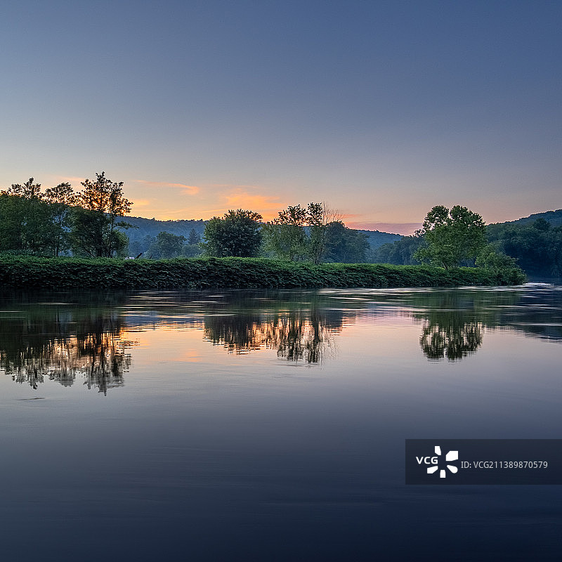 美国宾夕法尼亚州特拉华肖尼日落湖景图片素材