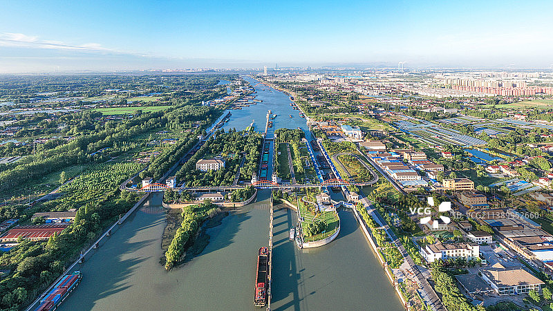 俯瞰施桥船闸，拍摄于京杭大运河扬州段图片素材