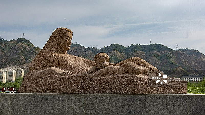 黄河母亲雕塑图片素材