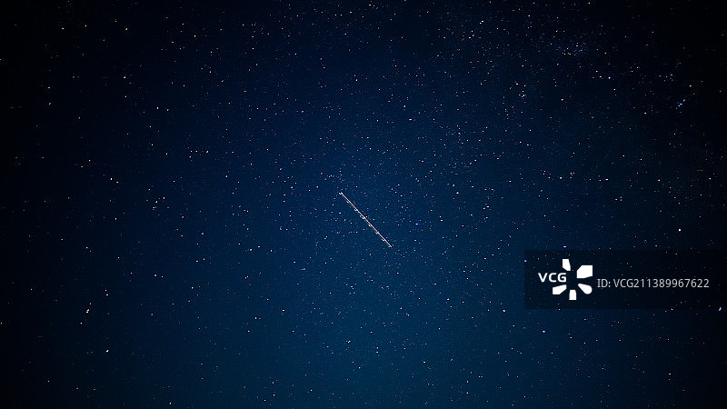 南京石臼湖星空飞机轨迹图片素材
