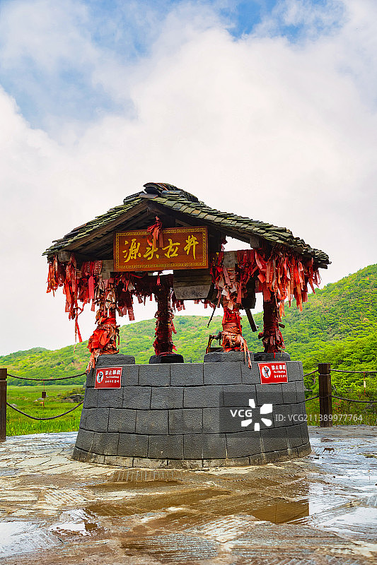 大围山上，浏阳河源头古井图片素材