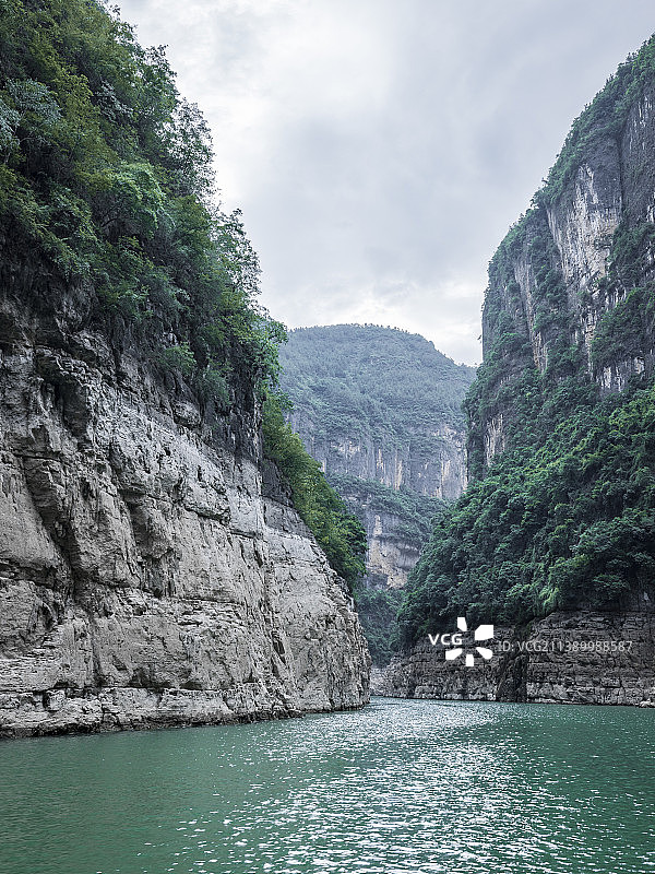 国家级重点风景名胜5A旅游景区重庆巫山小三⬇️图片素材
