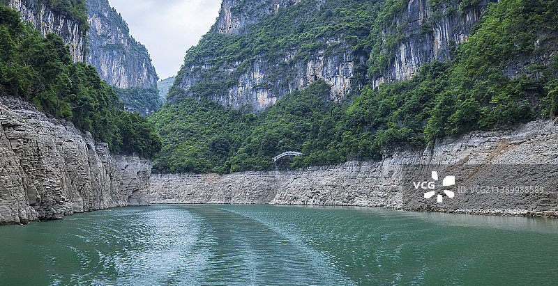 国家级重点风景名胜5A旅游景区重庆巫山小三⬇️图片素材