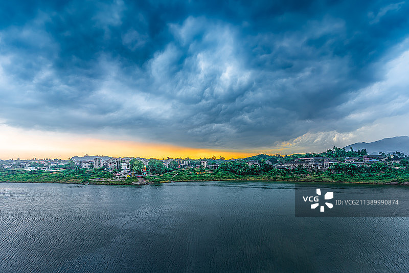 渠江云霞图片素材