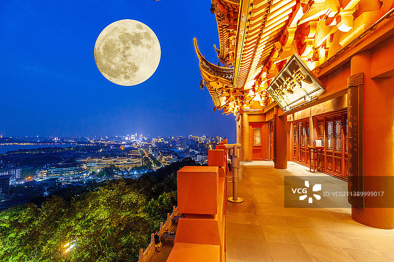 杭州吴山城隍阁中秋圆月图片素材