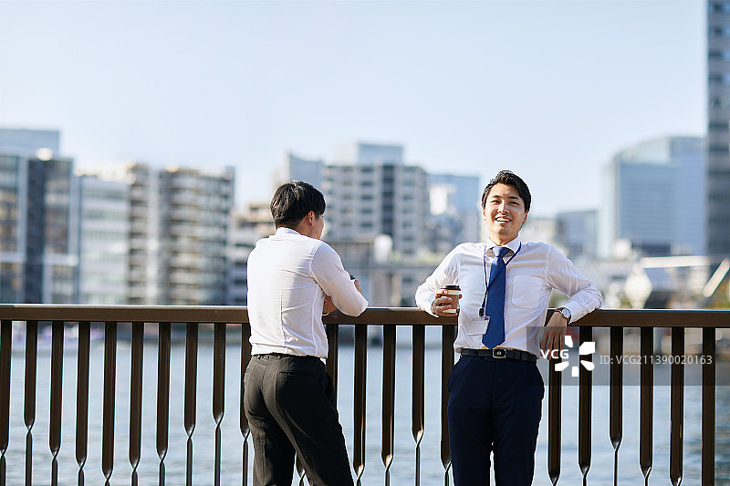 日本商人聊天图片素材