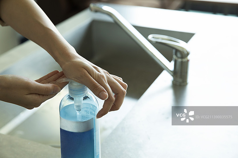 办公室里的日本女商人图片素材