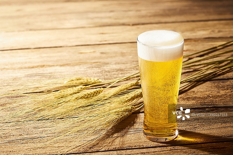 一杯啤酒图片素材