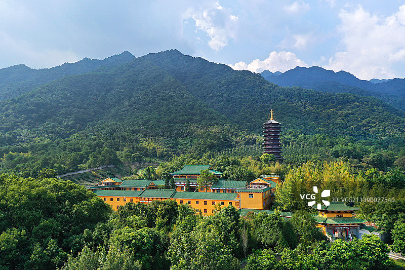 广东省韶关市乳源县云门山云门寺航拍图片素材