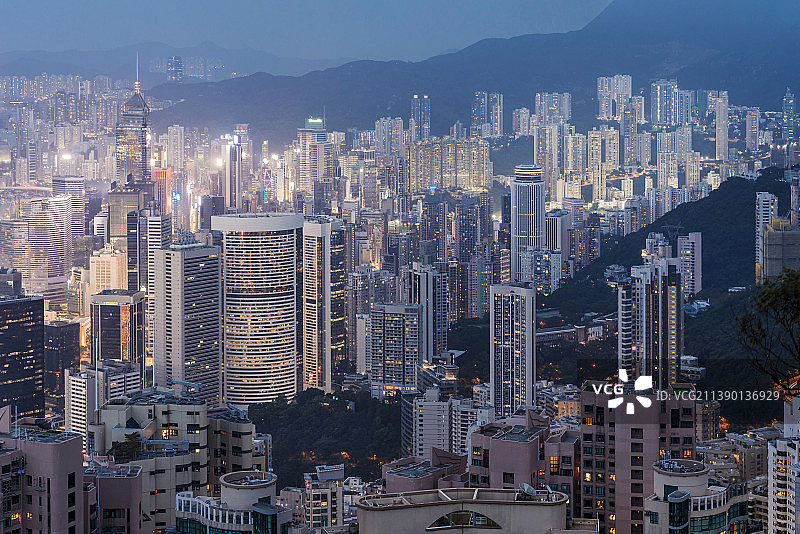 狮子山下的香港夜景图片素材