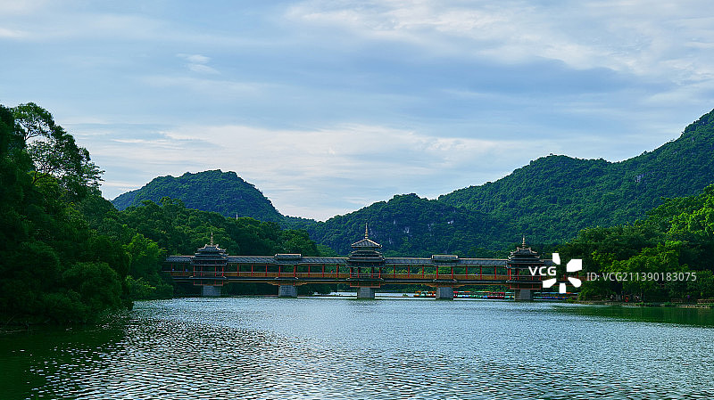 柳州龙潭公园风雨桥图片素材