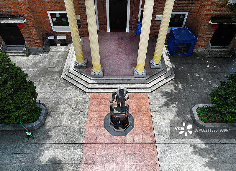 广东省江门市蓬江区中山公园中山纪念堂航拍图片素材