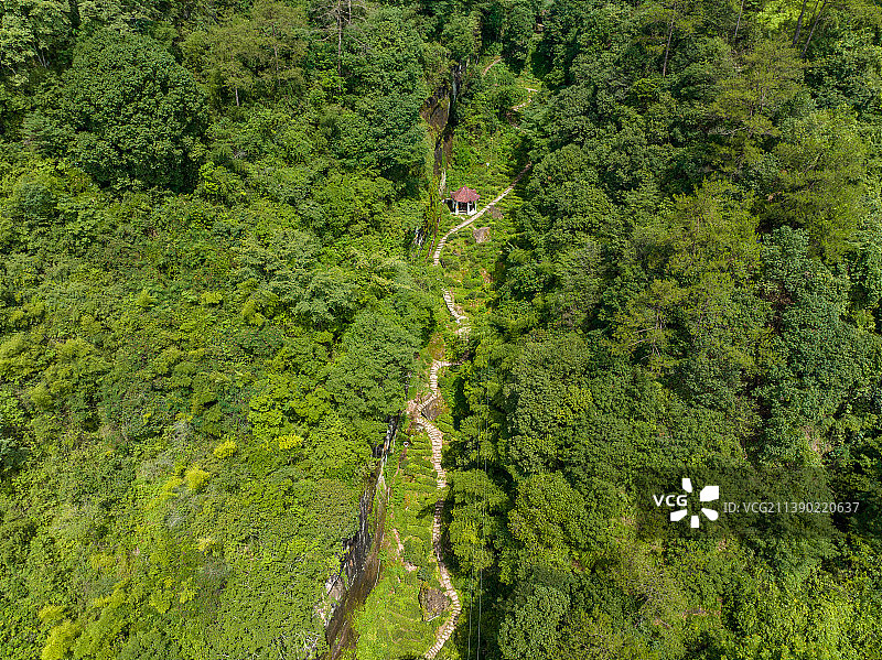 无人机视角，武夷山白云峰白云寺图片素材