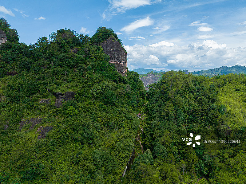 无人机视角，武夷山白云峰白云寺图片素材