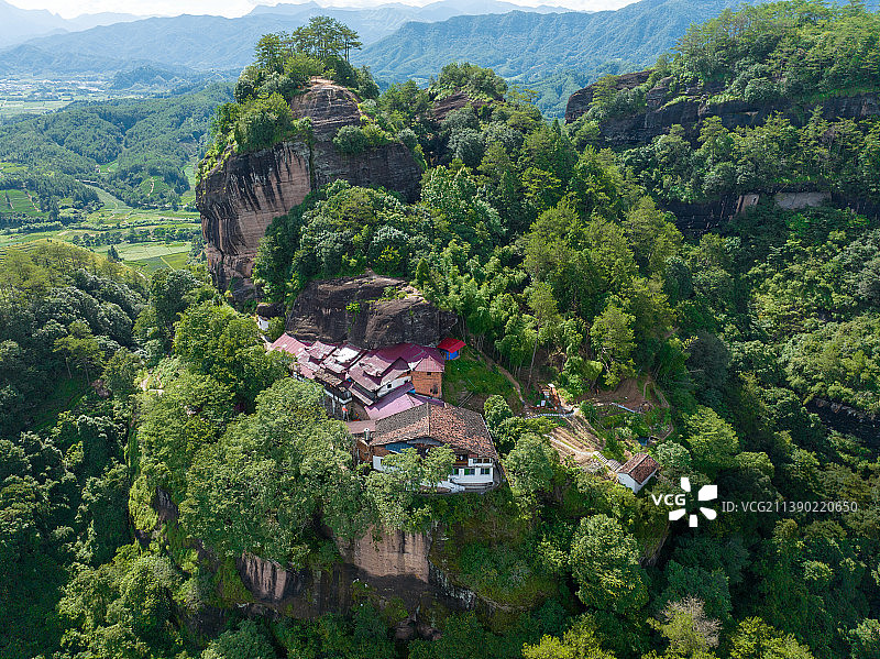 无人机视角，武夷山白云峰白云寺图片素材