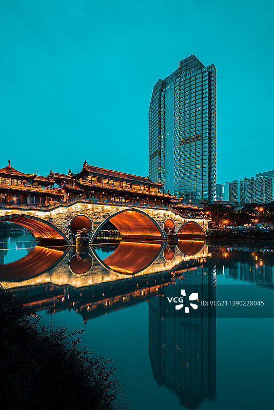 四川成都安顺廊桥夜景图片素材