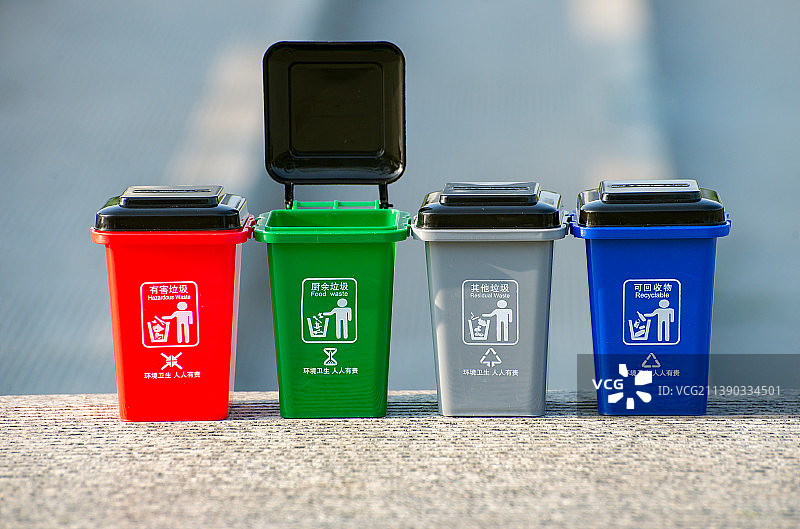 垃圾分类垃圾箱图片素材