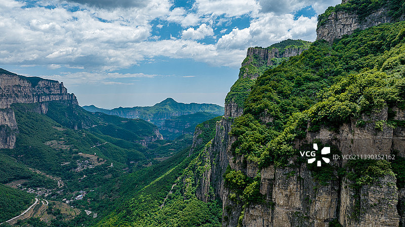 河南安阳林州国家5A级景区-太行山大峡谷，桃花谷图片素材