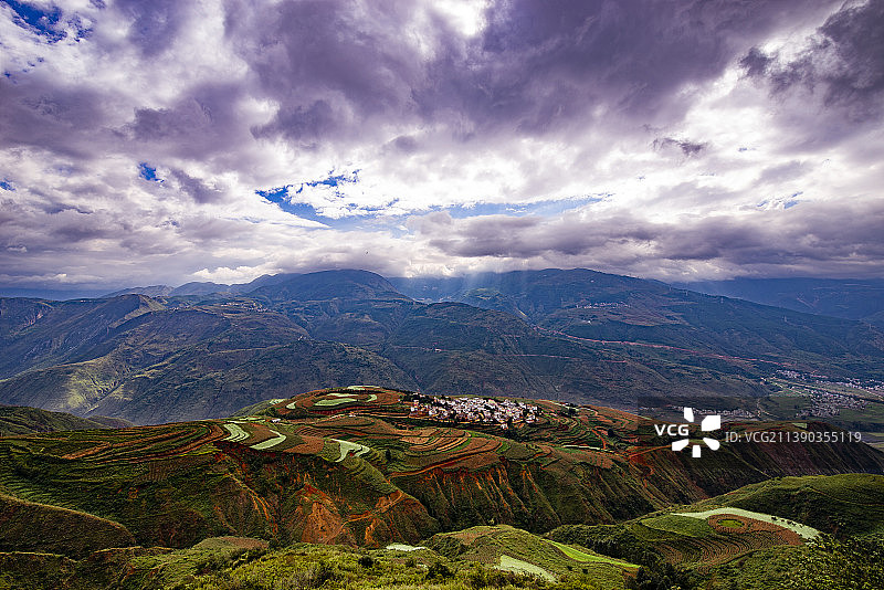 晨曦·红土地图片素材