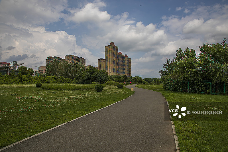 吉林市松花江畔夏日风光图片素材
