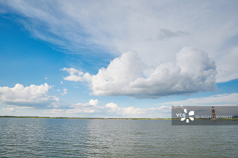 中国河北省张家口地区沽源县天鹅湖景区湖畔图片素材