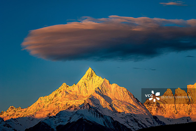 缅茨姆峰图片素材