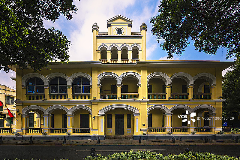 光影中的建筑+沙面（广州）图片素材