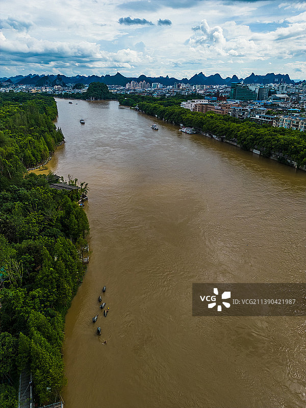 竖拍航拍桂林城市风光图片素材