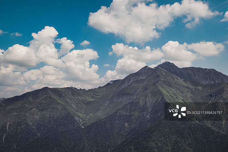 山对天俯视图片素材