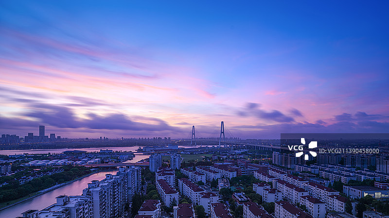 上海城市风景日出朝霞流云图片素材