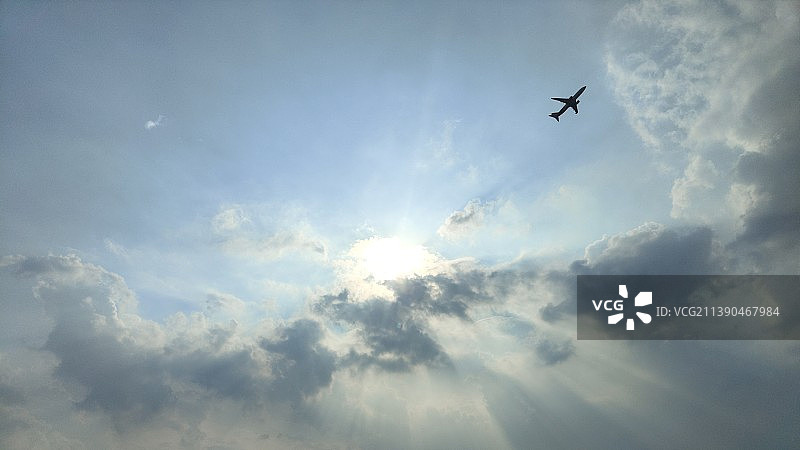 飞行云光图片素材